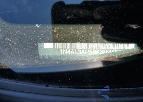 2013 Nissan Altima 2.5 z USA, uszkodzony, nr VIN 1N4AL3AP5DC914554